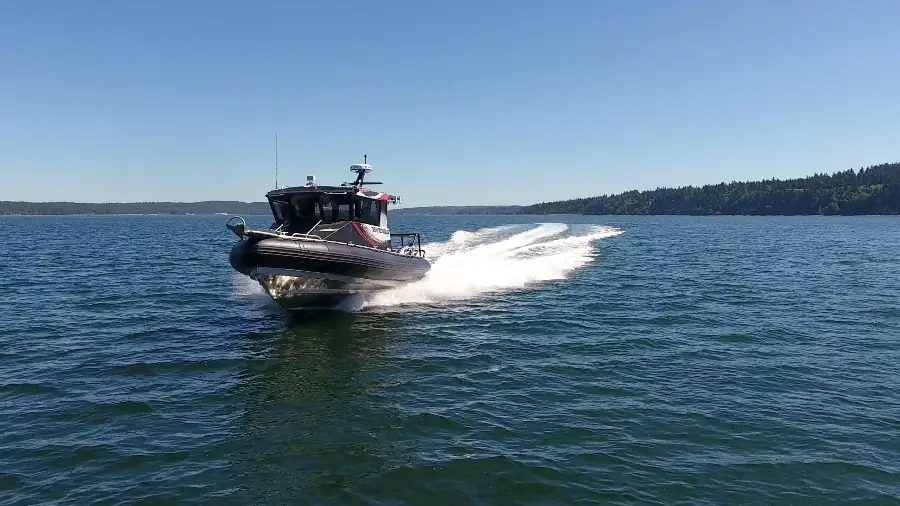 9.0m Solas Enclosed RHIB — LOMOcean design #1913