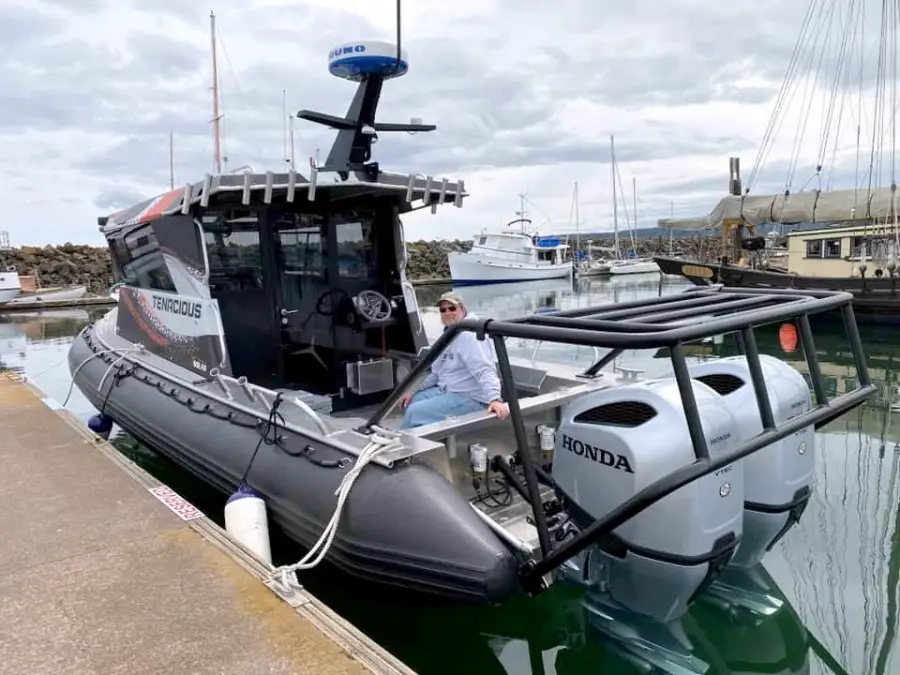 9.0m Solas Enclosed RHIB — LOMOcean design #1913