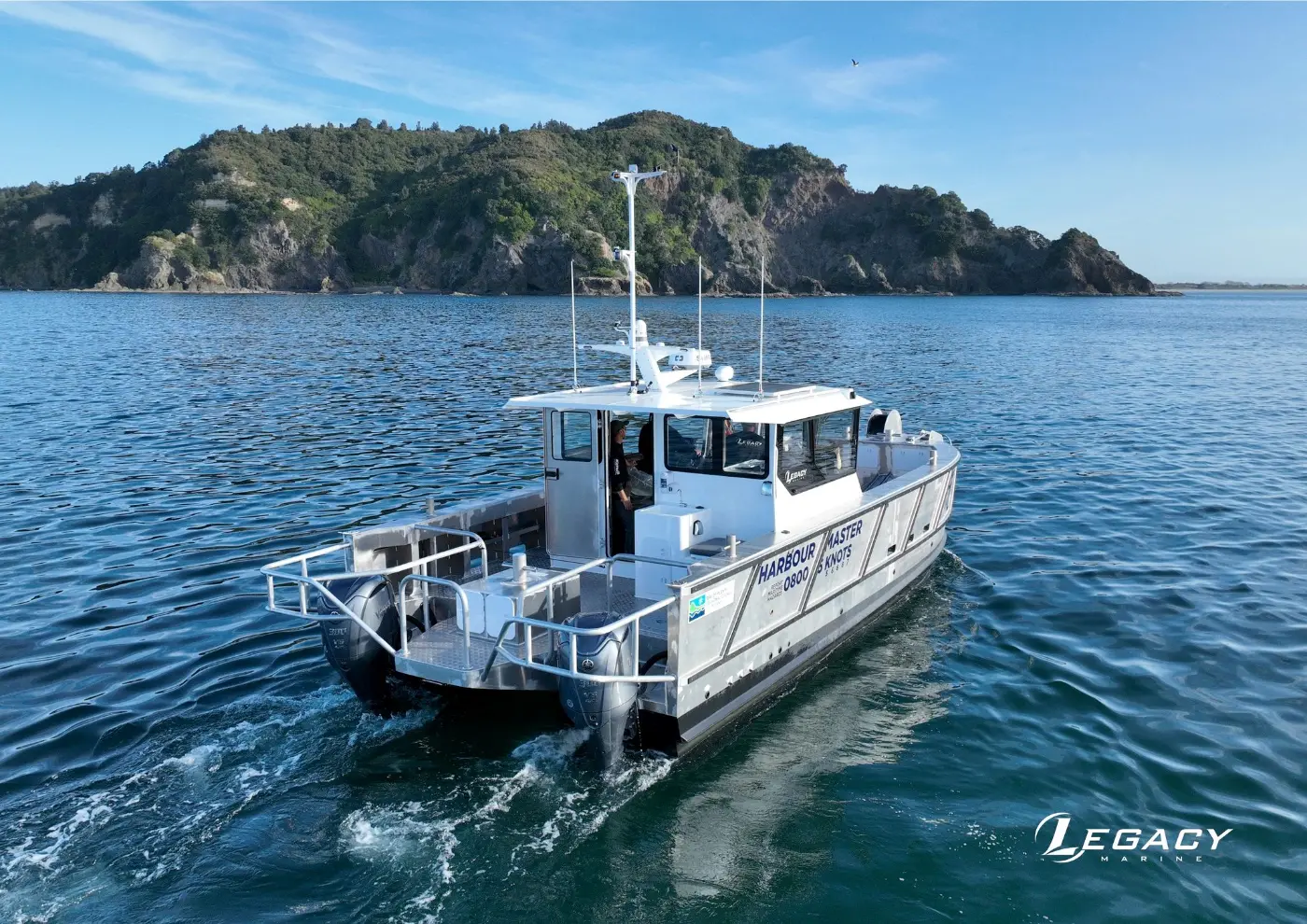 10m catamaran workboat