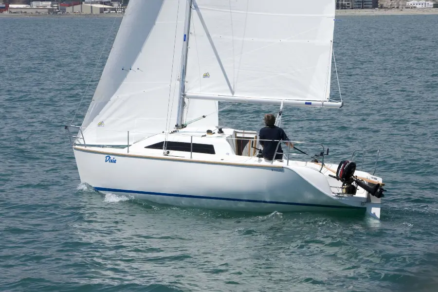 8m Trailer Sailer — LOMOcean design #0404