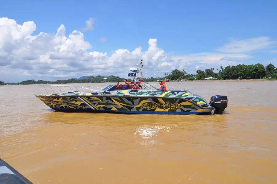 13.5m Fast Interceptor Craft — LOMOcean design #0721