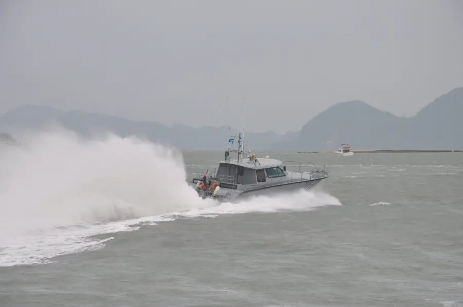 16m Fast Interceptor Malaysian Customs — LOMOcean design #0602