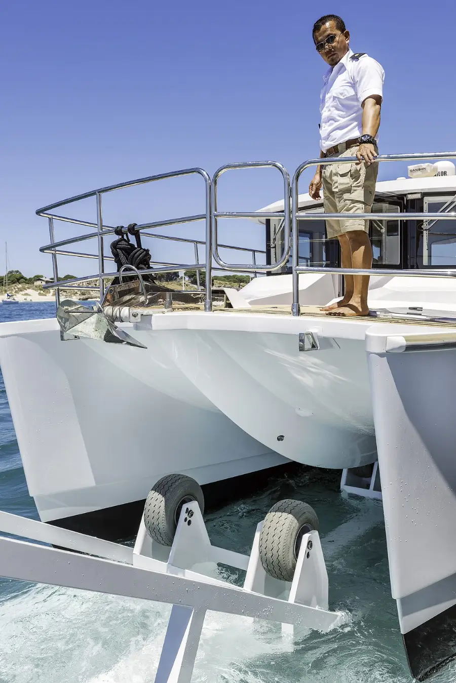 12m Catamaran Tender Biit — LOMOcean design #1513