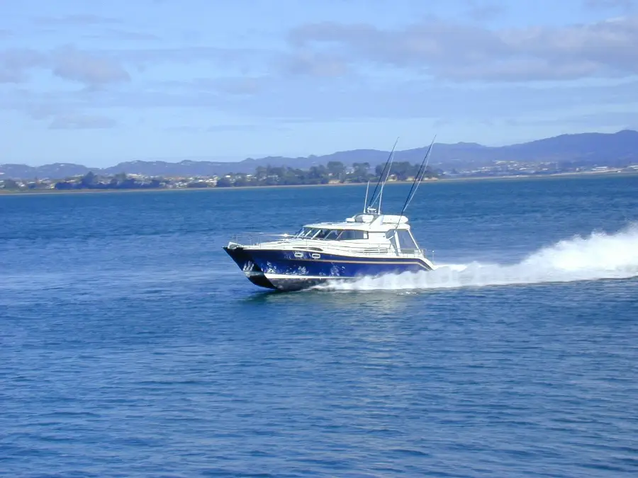 10.7m Power Catamaran Aquavette — LOMOcean design #0302