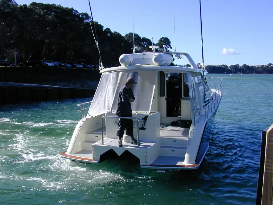 10.7m Power Catamaran Aquavette — LOMOcean design #0302