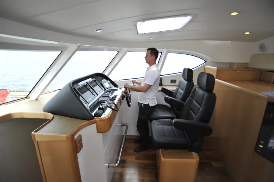 16m Wavepiercer Searo — LOMOcean design #0801