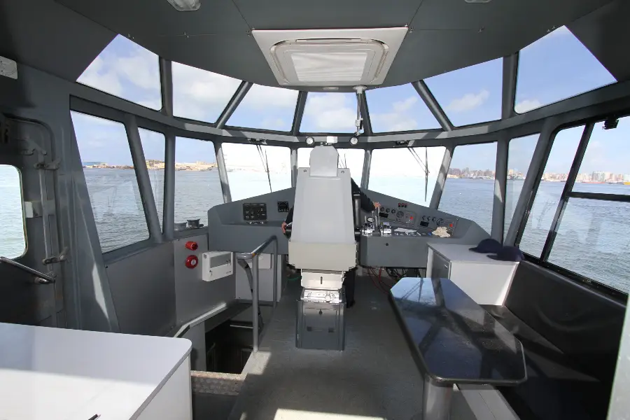 18m Micro Mega Tug Boat — LOMOcean design #1710