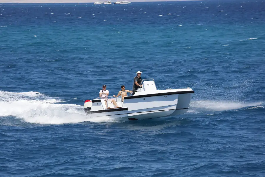 6m Foil Assisted Catamaran tender — LOMOcean design #1602