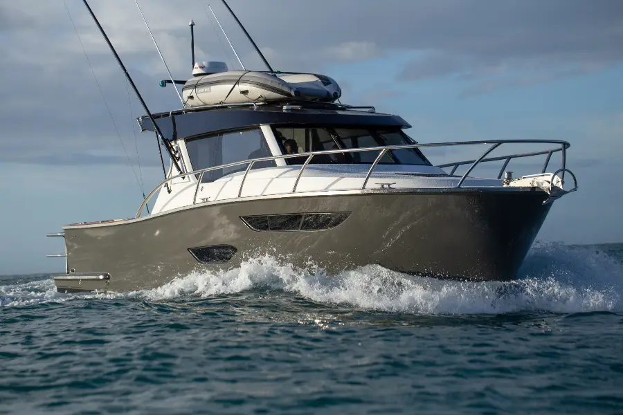 Legacy Marine 35 — LOMOcean design #2112