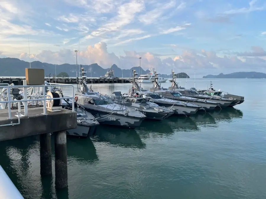 18m Fast Interceptor Craft — LOMOcean design #2114