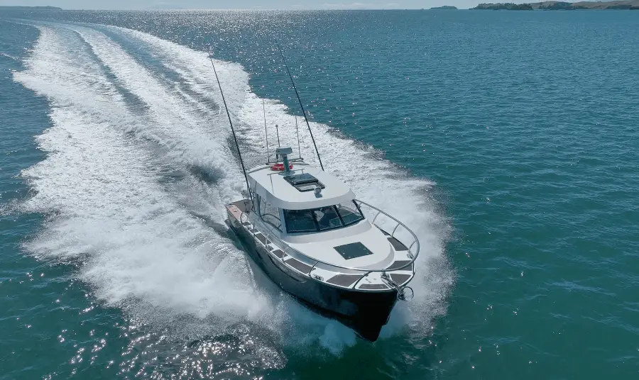 Legacy Marine 35 — LOMOcean design #2112