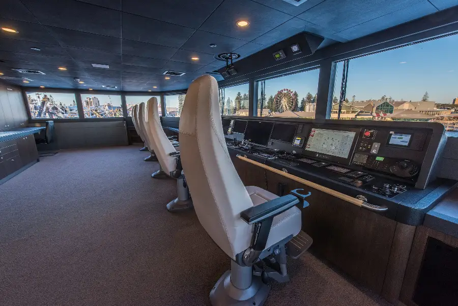 46m Shadowboat Catamaran Charley — LOMOcean design #1301