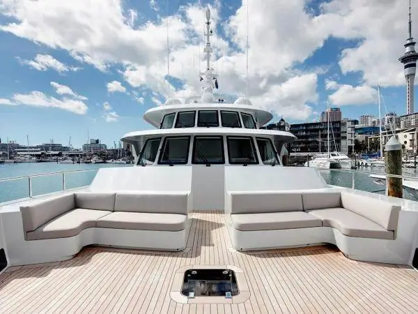 31.5m Passagemaker Motor Yacht Black Pearl — LOMOcean design #0701