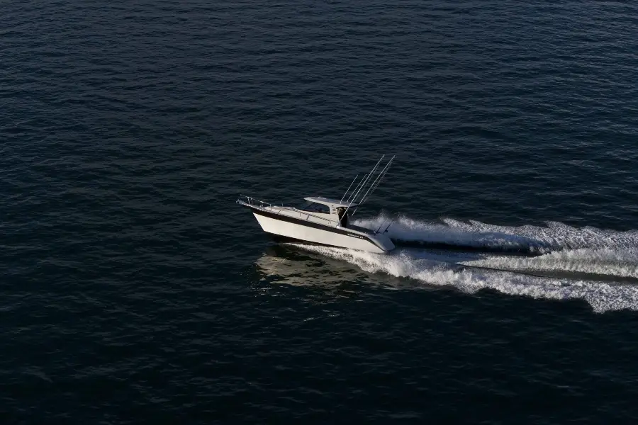 Calibre 7 and 8m Sportfishers — LOMOcean design #0502