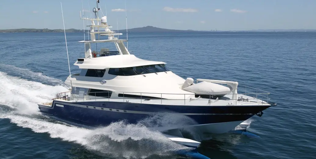 27m Wavepiercer Ultimate Lady