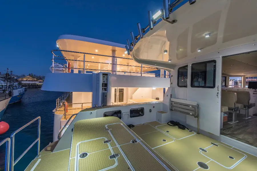 12m Catamaran Tender Biit — LOMOcean design #1513